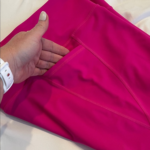 High-Waisted PowerSoft Crop Pocket Leggings - Picture 5 of 5